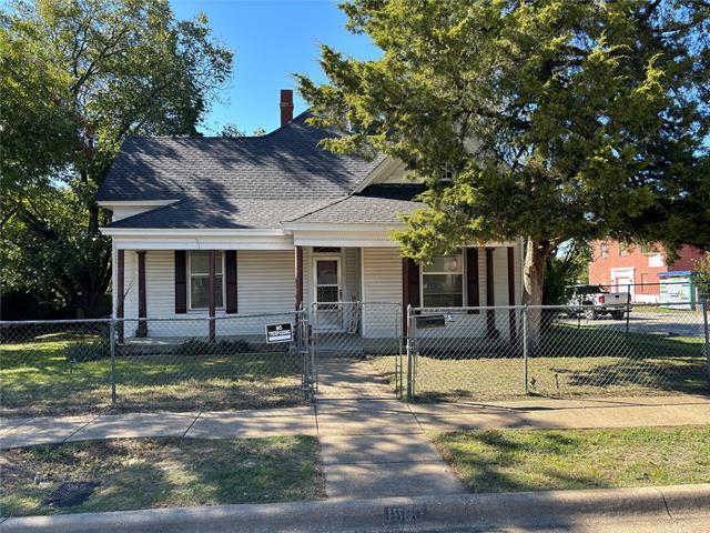 Photo - 1900 S Jennings Ave House