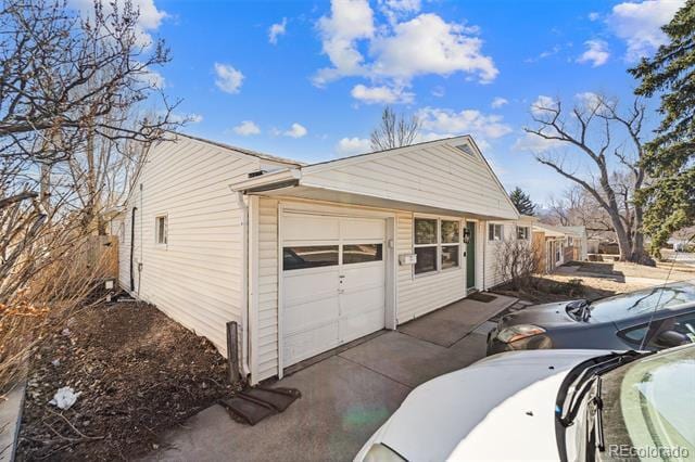 Photo - 305 Maplewood Dr