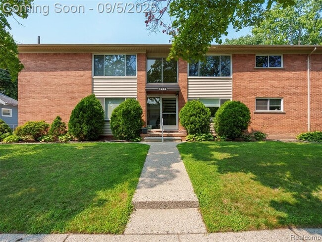 Building Photo - 1222 E Lincoln Ave Unit 4 Rental