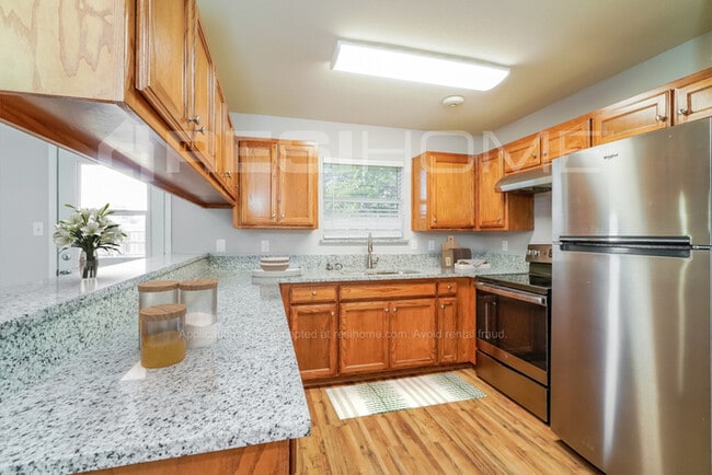 Photo - 1106 Dogwood Ct