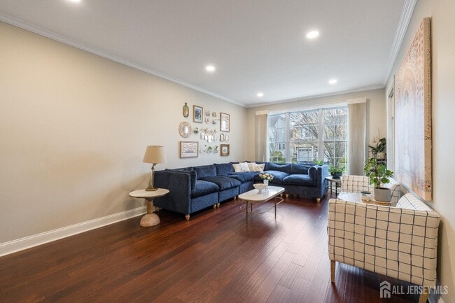 Photo - 2 Spinnaker Dr