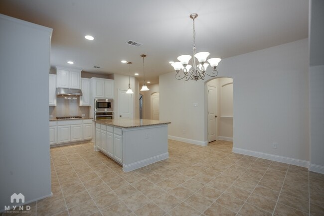 Photo - 116 Knight of Realm Blvd