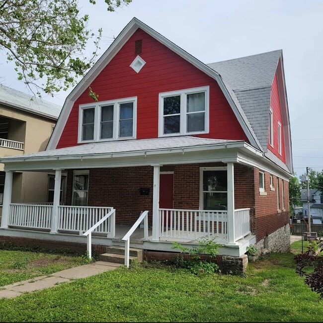 Building Photo - 1106 Kansas Ave Rental