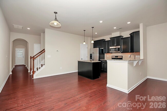 Photo - 5040 Mockernut Ln