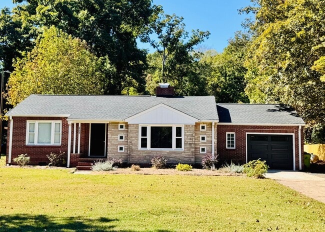 Building Photo - Beautiful 2BR Butner Home