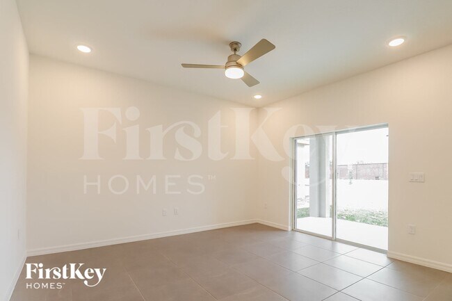 Photo - 117 Windsor Reserve Dr