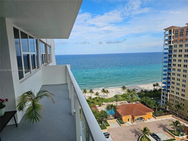 Building Photo - 2030 S Ocean Dr Unit 1511 Rental