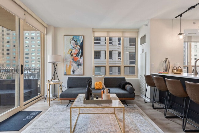 Photo - 45 E Chicago Ave Unidad ID1029612P