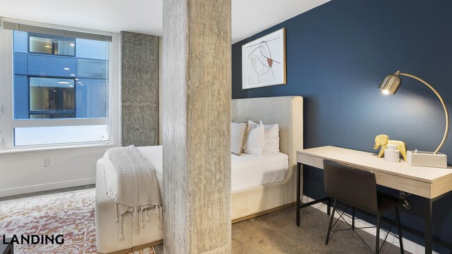 Photo - 2301 E Union St Unidad B208