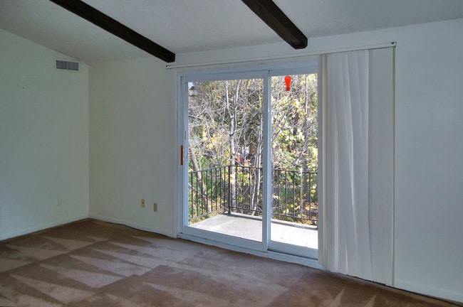 Photo - Wynterbrooke Apartments