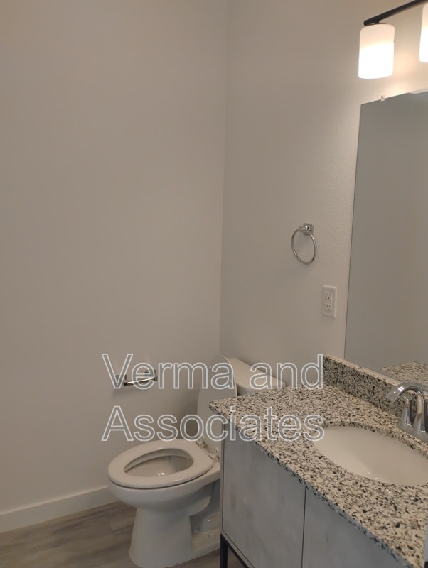 Photo - 841 Ventnor Ave
