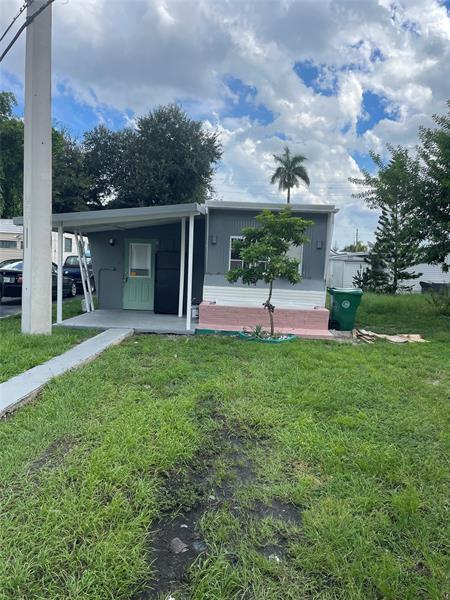 Building Photo - 8556 Berkley Dr Rental