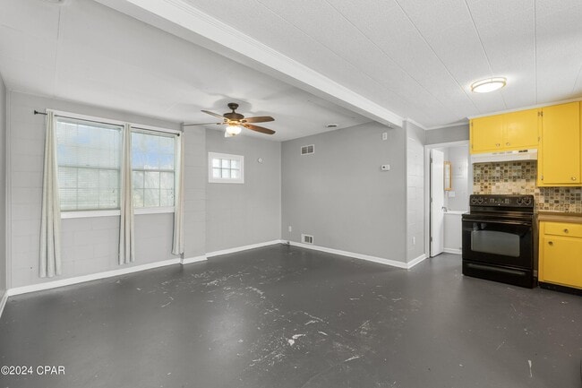 Photo - 22107 Bataan Ave