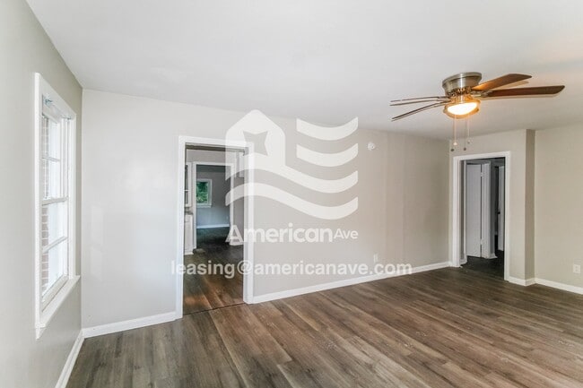 Photo - 106 Jones Pl