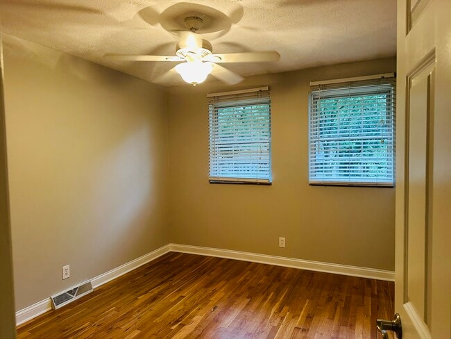 Photo - 835 McClain Rd Unit Grandview Commons
