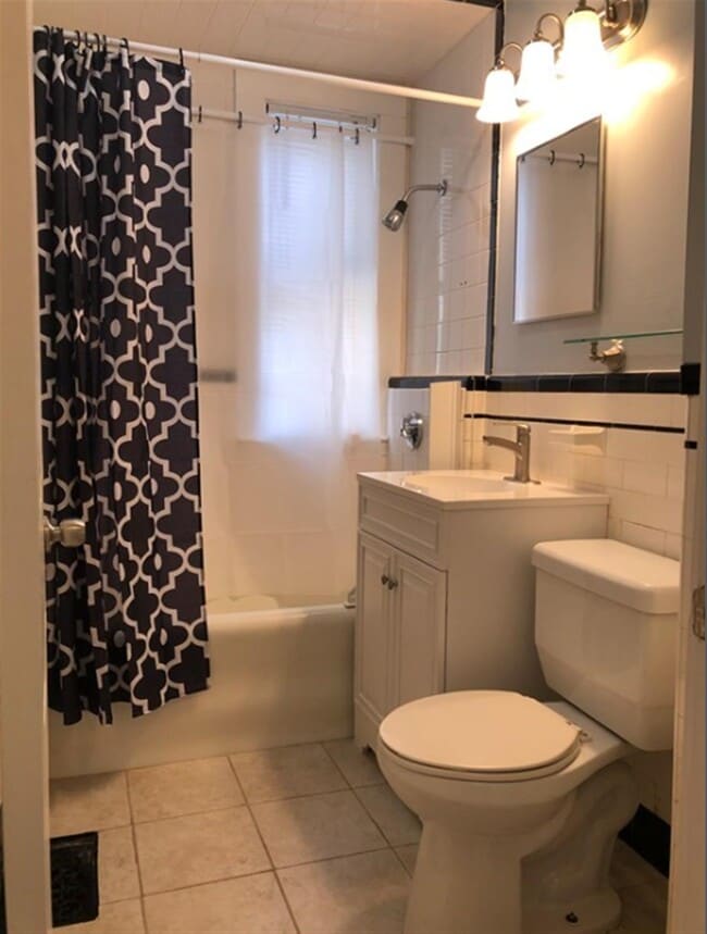 Photo - 77 Lyman Ave Unit 2