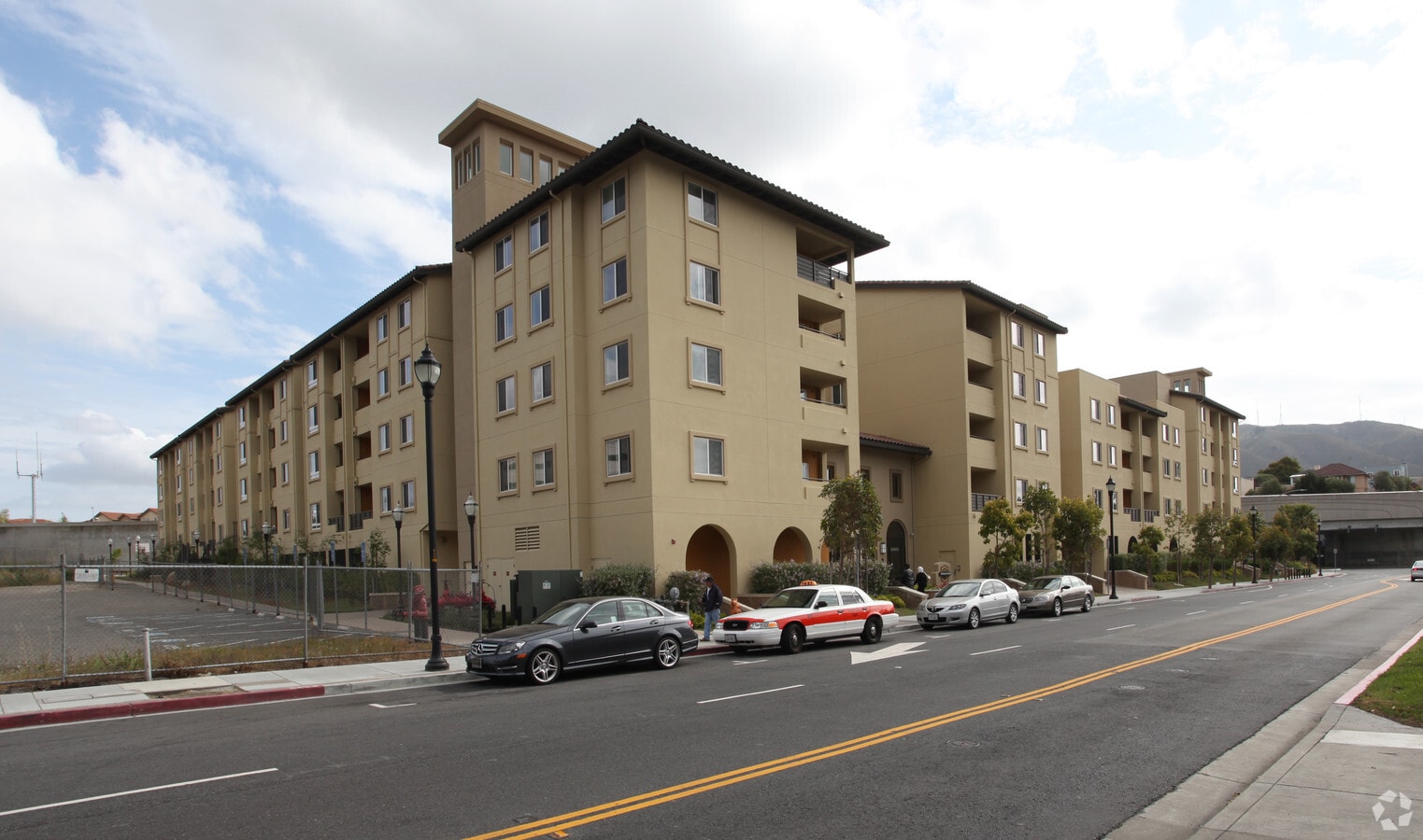 Photo - Trestle Glen Apartments