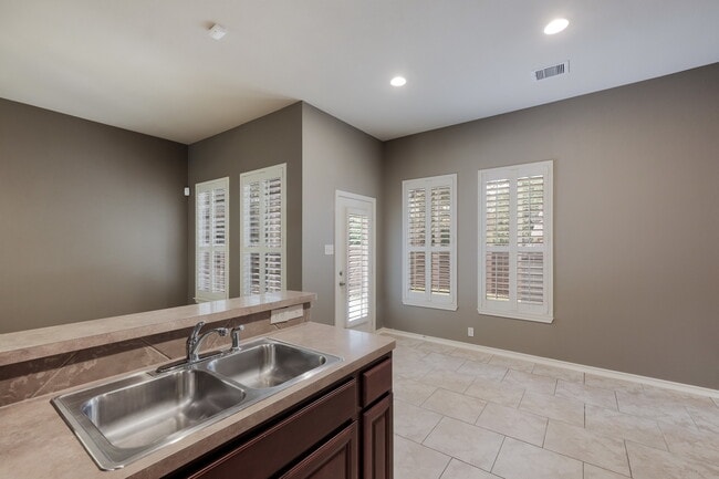 Photo - 6902 Terra Rye