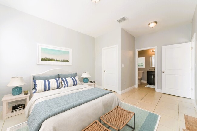 Photo - 530 Imperial Pl