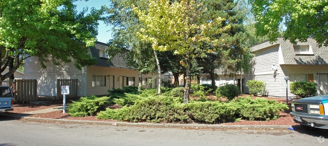 Building Photo - Birchwood