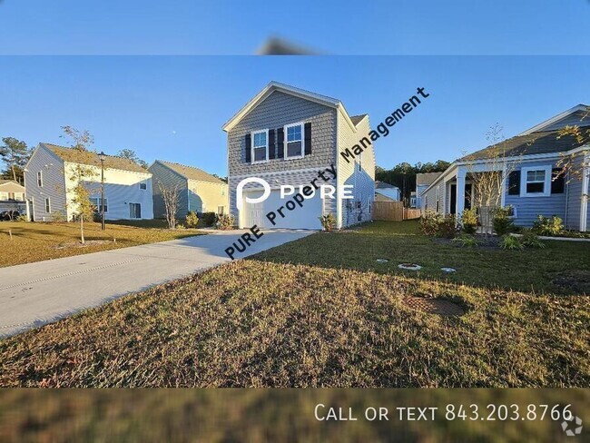 Building Photo - Spacious 4 Bedroom 3 Bathroom Rental Avail...