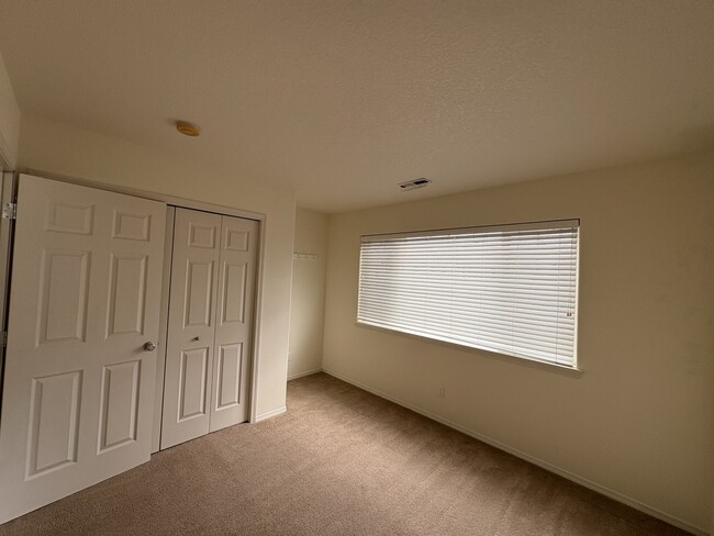 Photo - 16850 NW Arizona Dr