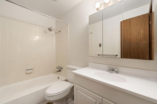 Photo - 1804 Lily Pl