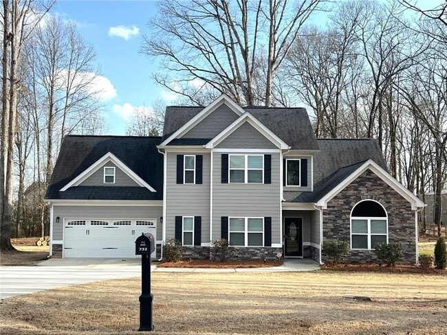 Building Photo - 732 E Jefferson St