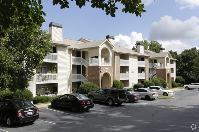 Oak Pointe Apartments