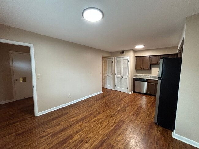 Photo - 1721 Donlee Dr