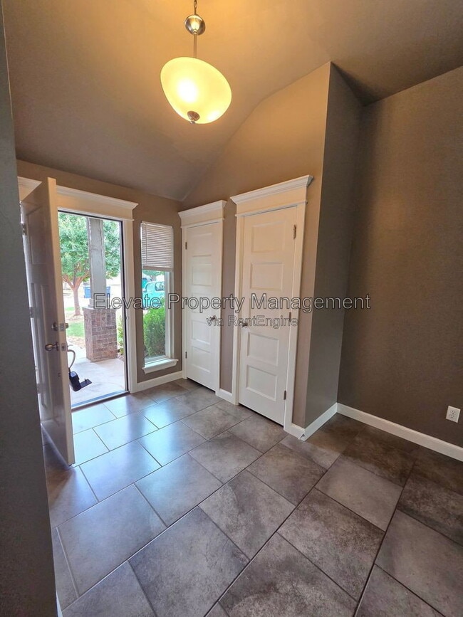 Photo - 2200 Starwood Wy