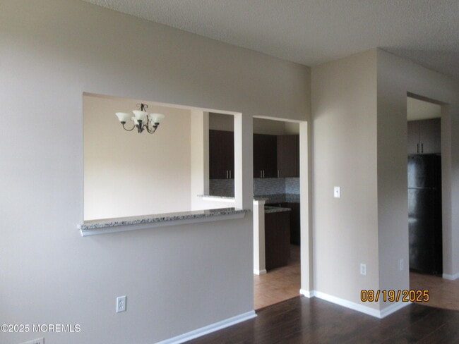 Photo - 29 Longbrook Ln