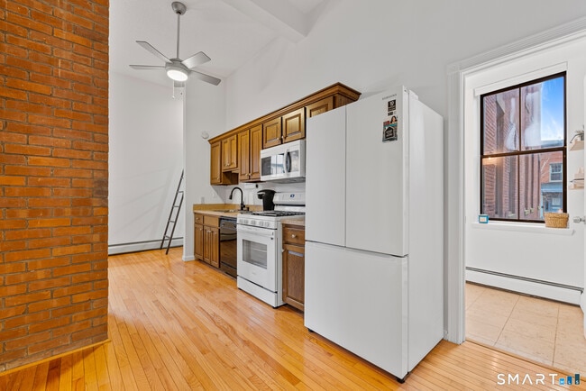 64-66 Congress St Unit 203