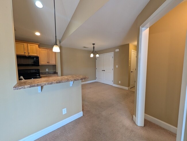 Photo - 102 Capstone Dr