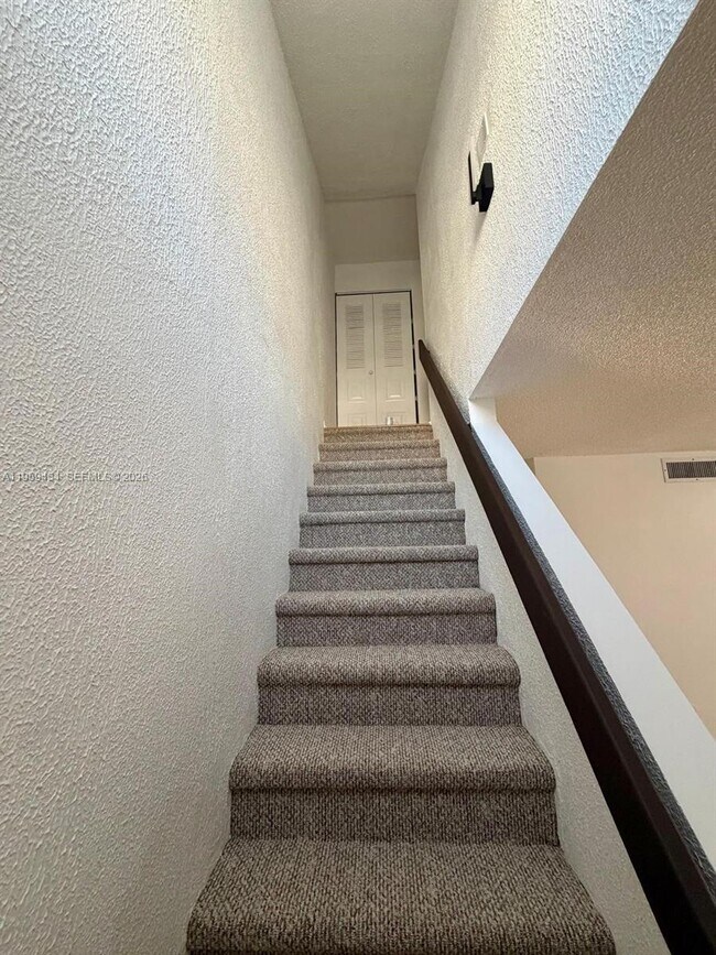 Photo - 15832 SW 91st Ct