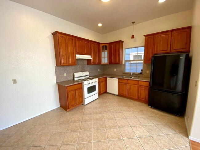 Photo - 860-866 20th St, Oakland, CA 94607 Unit 860 20th st