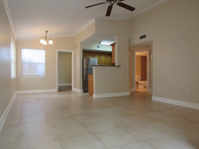 Photo - 12601 Equestrian Cir Unidad 12601 Equestrian Circle, 1104