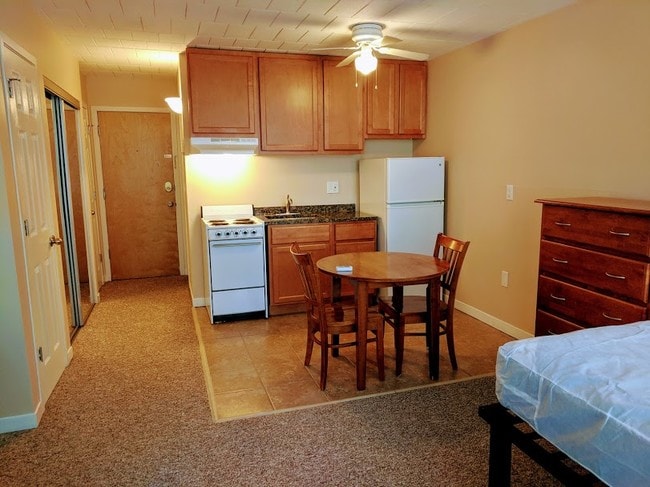 Photo - 307 Thompson - Furnished Studios