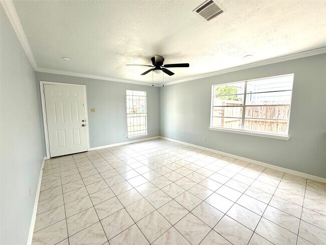 Photo - 718 Blue Rock Ct