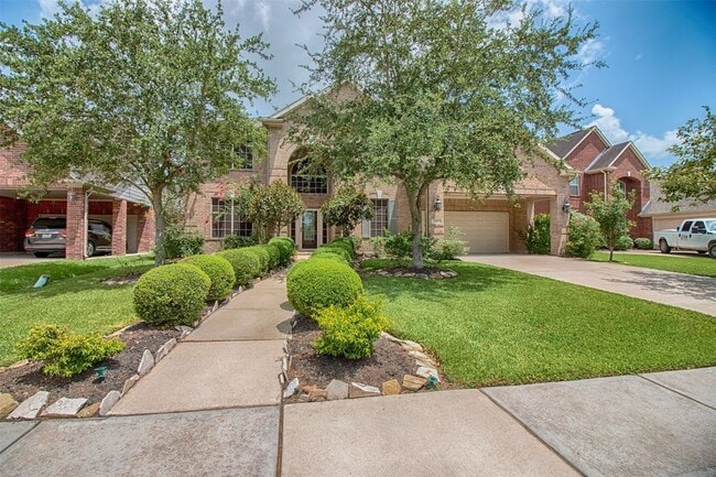 Photo - 2218 Longspur Ln