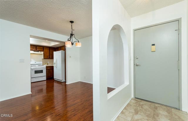 Photo - 2143 Montrose Ave Unit 311