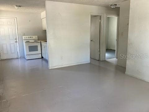 Photo - 504 Terry St