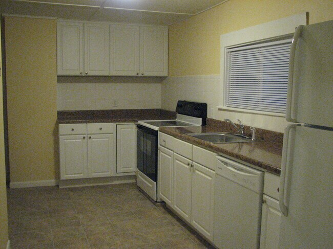 Photo - 81 School St Unit 5