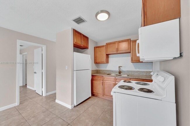 Photo - 2610 Riverland Dr Unit 1-2