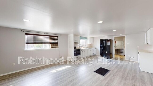 Photo - 768 S 9th St