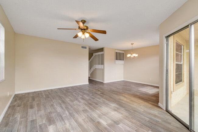 Photo - BEAUTIFUL THREE BEDROOM TOWNHOME WITH GARAGE(AVAILABE NOVEMBER)