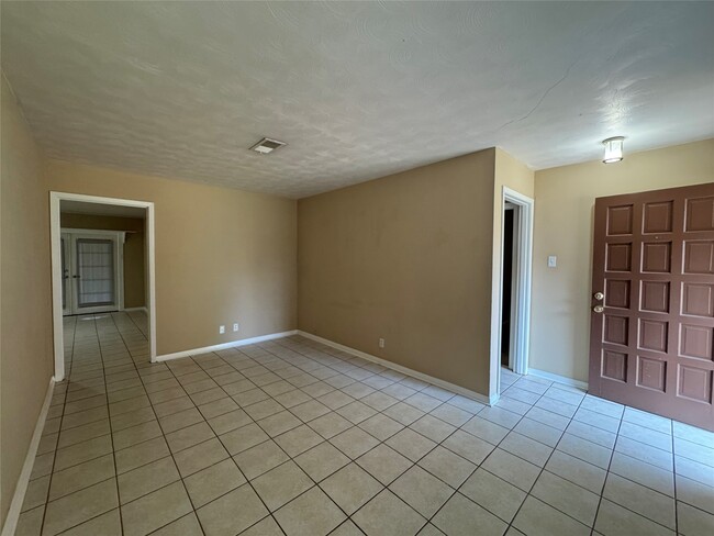 Photo - 1812 Dolphin Dr