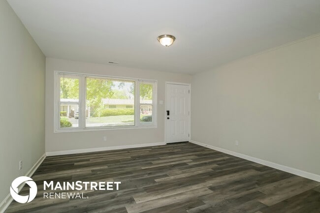 Photo - 9930 Duke Dr