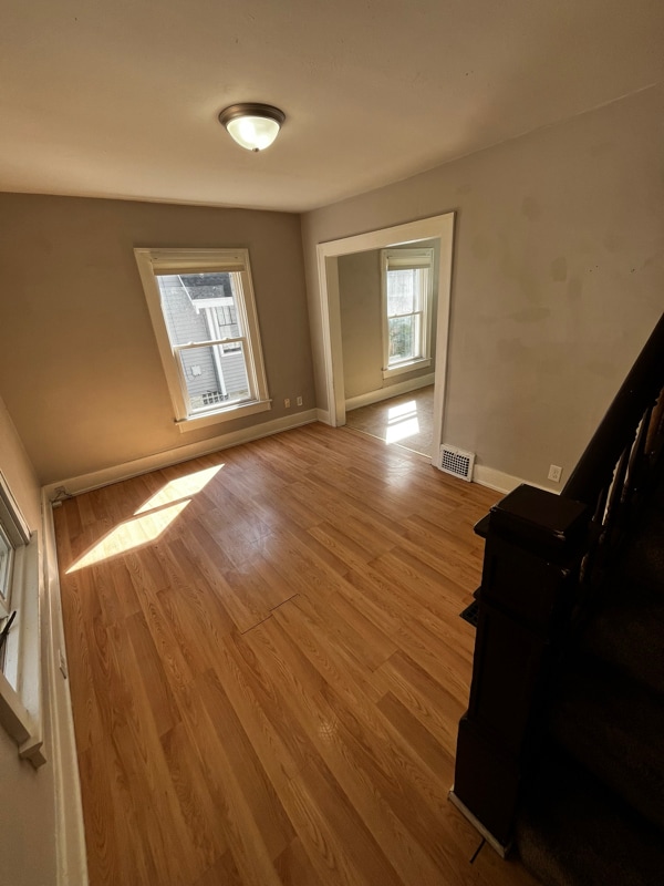 Photo - 590 Thayer St