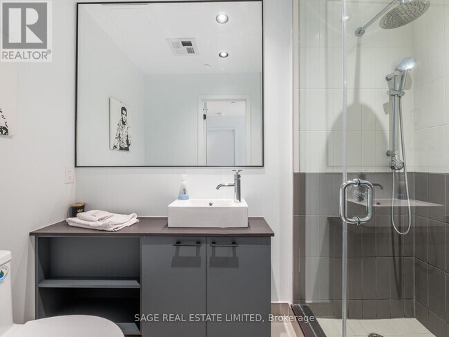 Photo - 41 Dovercourt Rd Unit 404